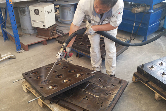 干冰清洗模具有哪些優(yōu)點(diǎn)？深入解析其獨(dú)特優(yōu)勢(shì)！